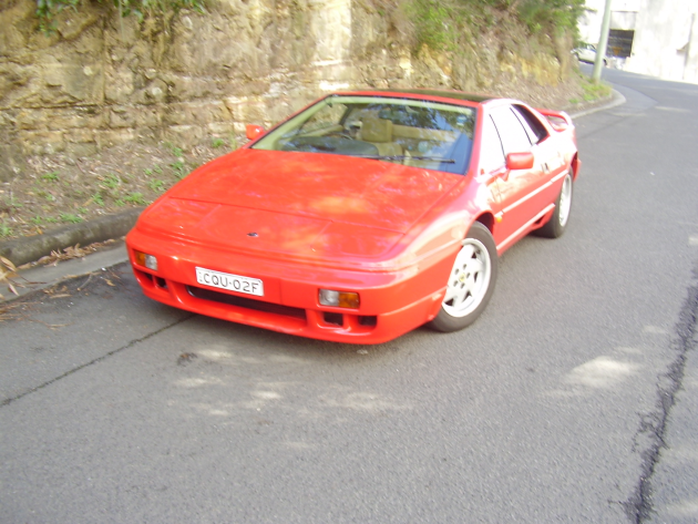 Dispelling the myth's of owning and driving a Lotus Esprit Turbo Drive Car, Part 3.