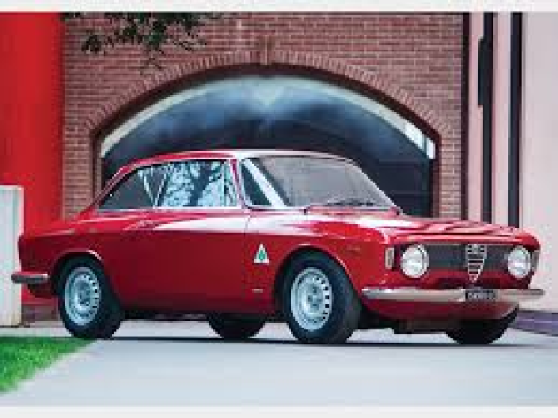 Alfa Romeo sells for $557,000