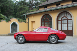 Is the Effeffe Berlinetta an answer to owning a 60's style classic ?