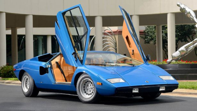 Lamborghini Countach sells for $1,258,000 (GB£720,000)